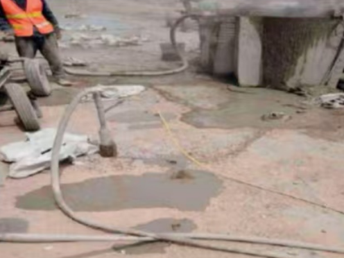 丛台水泥混凝土路面板底注浆技术 路面脱空注浆整治方案